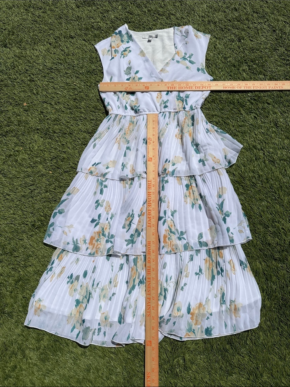 WD.NY white summer floral dress SMALL tiered pleated - Picture 3 of 6